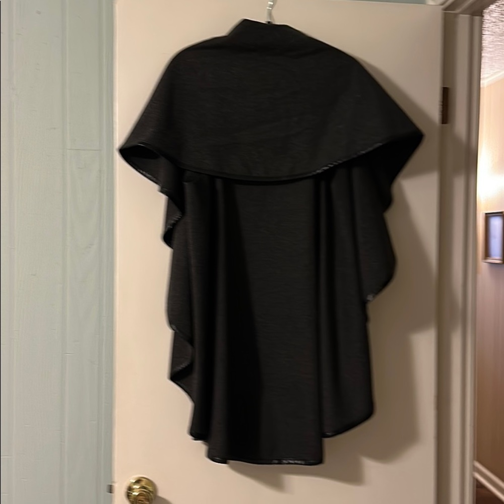 Vest - Picture 2 of 2